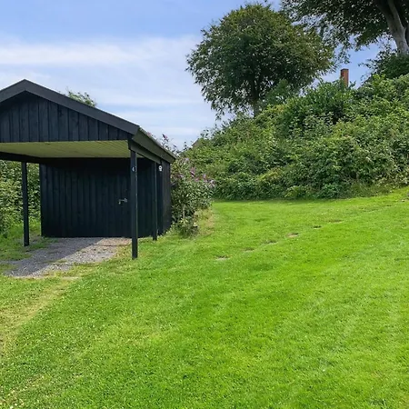 Hébergement de vacances Stjerne - 300m From The Sea By Interhome