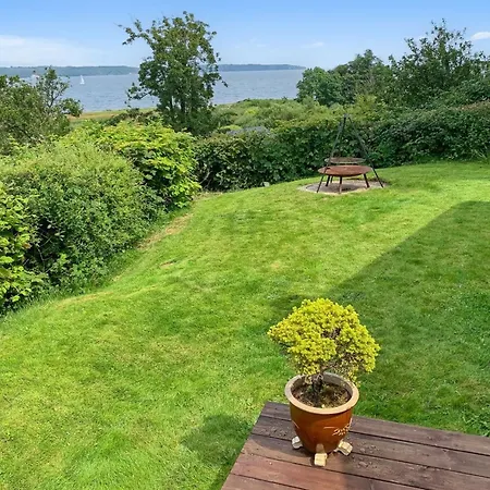 Stjerne - 300m From The Sea By Interhome Børkop